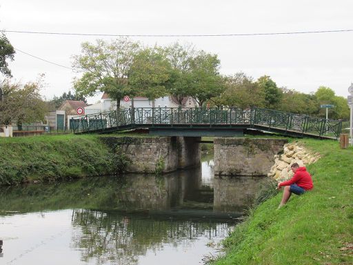 Vierzon, Frankreich, Canal de Berry, Brücke Place du Bas de Grange