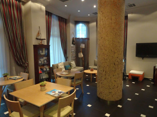 Athens Lotus Hotel, Athen, Griechenland, Empfangshalle mit Rezeption und Sitzgelegenheiten