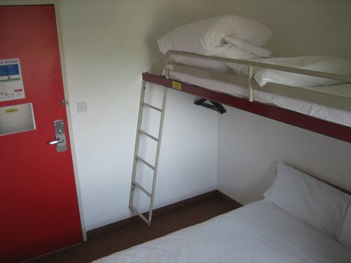 Formule 1 Liverpool City Centre, Liverpool, Großbritannien, Zimmer 305, Doppelbett mit Etagenbett