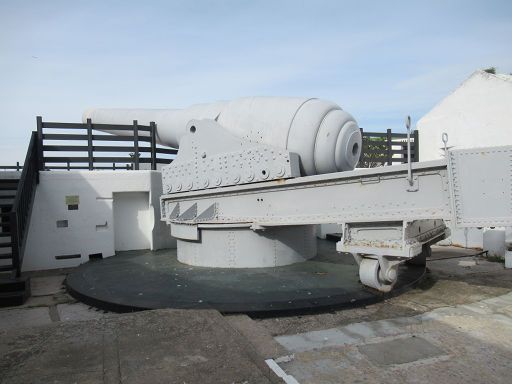 Napier of Magdala Battery, Gibraltar, Kanone mit 100 Tonnen Gewicht