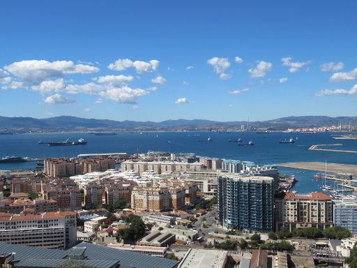 The Moorish Castle, Gibraltar, Blick auf den Hafen und die Bucht