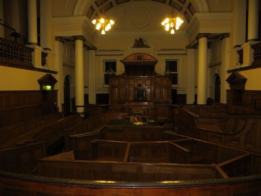 Galleries of Justice Museum, Nottingham, Großbritannien, Gerichtssaal