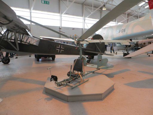 Royal Air Force Museum, Cosford, Großbritannien, Focke Achgelis FA-330 Bachstelze