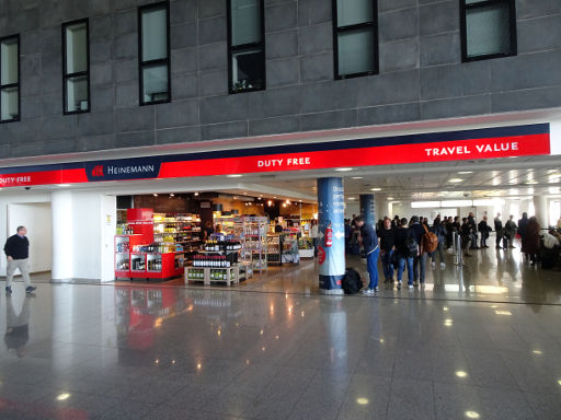 Flughafen Catania, CTA, Italien, Heinemann Duty Free Travel Value Abflug Bereich