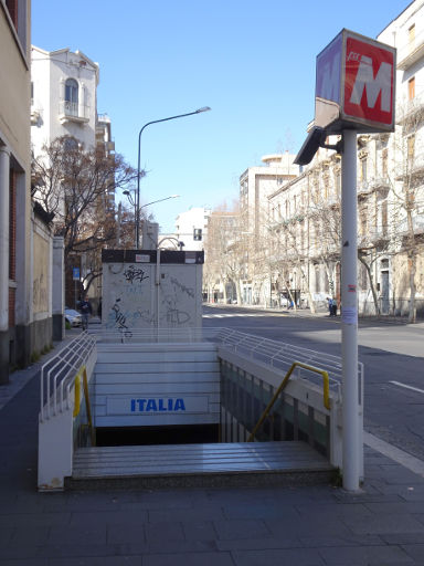 Metropolitana di Catania, Catania, Italien, Eingang Station Italia