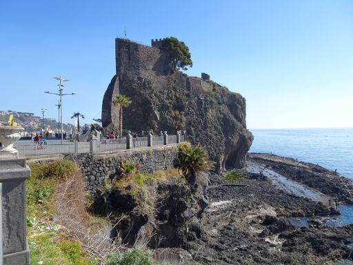 Mietwagen Rundreise, Catania, Italien, Aci Castello, Burg am Meer