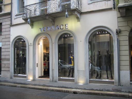 Mailand, Italien, Versace in der Via Monte Napoleone
