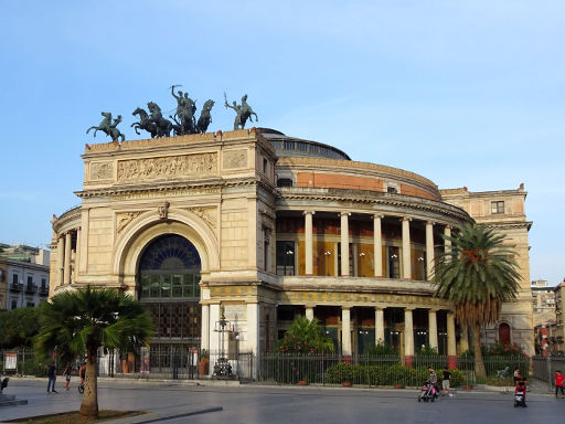 Palermo, Italien, Politeama Garibaldi