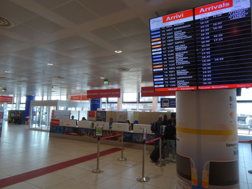 Flughafen Palermo, PMO, Italien, Tourismusinformation Ankunft