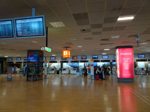 Flughafen Palermo, PMO, Italien, Terminal Check-In Bereich