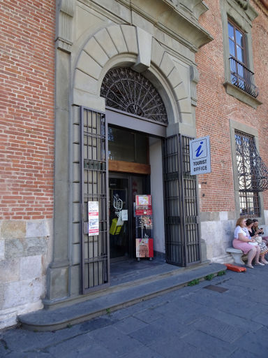 Pisa, Italien, Touristeninformation am Piazza del Duomo