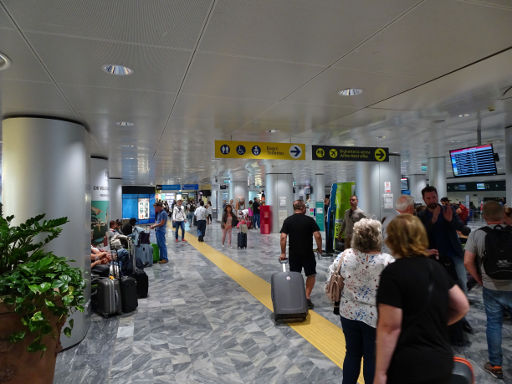 Flughafen Pisa, PSA, Italien, Terminal Check-In Bereich