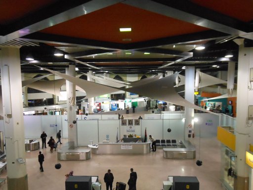 Queen Alia International Airport, Amman, Jordanien, Blick vom Transitbereich auf den Ankunftbereich