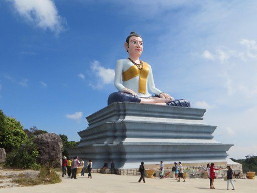 Kampot, Kambodscha, Bokor Hill Station Tour, Lok Yeay Mao Statue