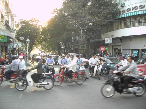 Phnom Penh, Kambodscha, Straßenkreuzung in der Altstadt
