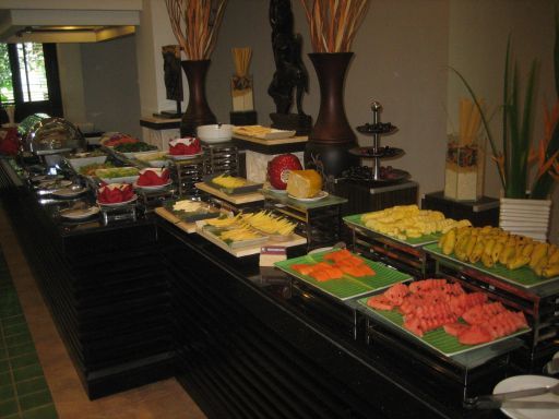 Tara Angkor Hotel, Siem Reap, Kambodscha, nur ein Teil vom Frühstücksbuffet