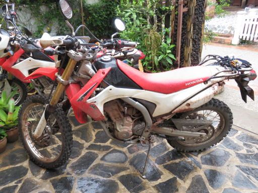 Luang Prabang, Laos, Honda Geländemotorrad