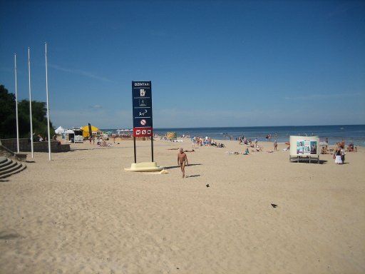 Jurmala, Lettland, feinsandiger und breiter Strand