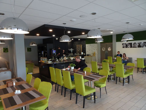 ibis Styles Vilnius, Vilnius, Litauen, Frühstücksraum mit großem Buffet