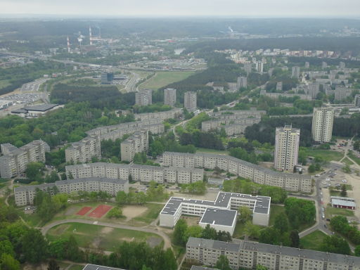 Fernsehturm, Vilnius, Litauen, Aussicht auf Wohngebäude