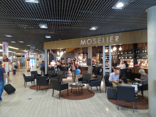 Flughafen Luxemburg LUX, Luxemburg, Bar Moselier