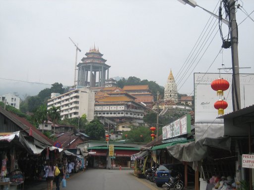 Kek Lok Si Tempel, Air Itam, Penang, Malaysia, Ansicht vom Tal