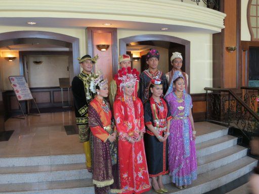 City Gallery Heritage Tour, Kuala Lumpur, Malaysia, Traditionelle Tanzshow mit 4 verschiedenen Paaren