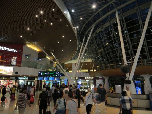 Internationaler Flughafen, KUL KLIA, Kuala Lumpur, Malaysia, Restaurants und Ladengeschäfte