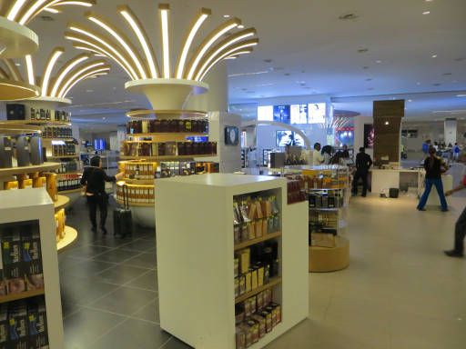 Internationaler Flughafen, KUL klia2, Kuala Lumpur, Malaysia, Duty Free Ankunftsbereich