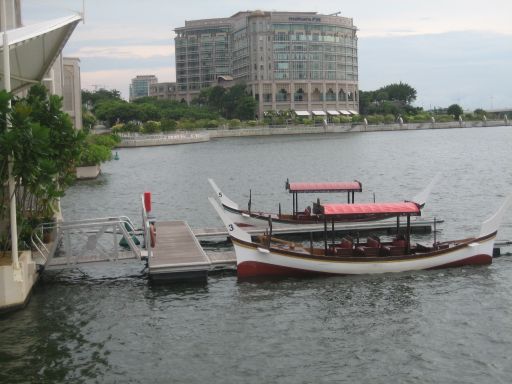 Putrajaya, Kuala Lumpur, Malaysia, Bootsfahrten auf dem See