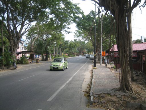 Langkawi, Malaysia, Hauptstraße in Kampung Bukit Nau