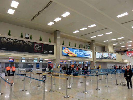 Flughafen Malta, MLA, Malta, Check–In und Gepäckabgabeschalter