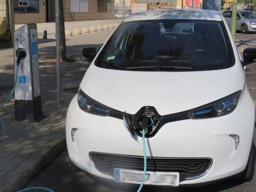 AutHomar RENT A CAR Spanien, Elektrofahrzeug Renault ZOE