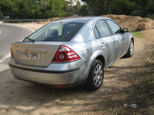 AVIS® Mietwagen Ford Mondeo Trend mit 2.2 TDCI Diesel Motor