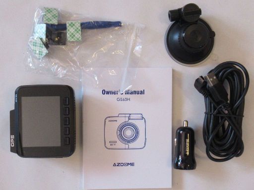 AZDOME GS63H Dashcam, Lieferumfang mit Halterungen für Kabel, Saugnapfhalterung, Dashcam, Bedienungsanleitung, Zigarettenanzünder USB Adapter und Verbindungskabel