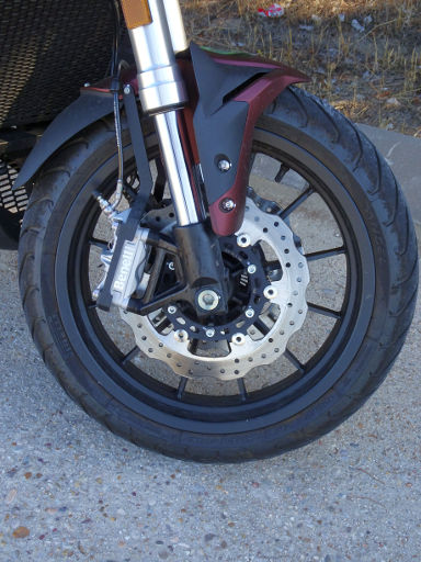 Benelli 502C Cruiser, Pirelli ANGEL™ ST 120/70 ZR 17 M/C (58 W)