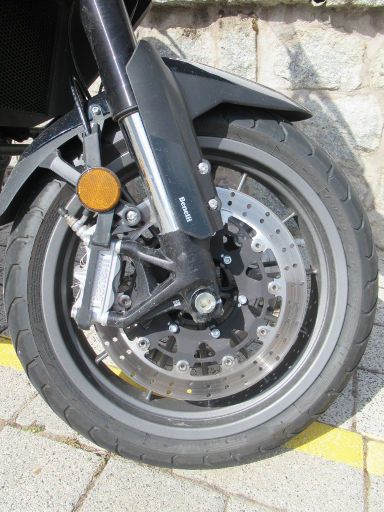 Benelli TRK 502, Pirelli Angel™ ST 120/70 ZR 17 M/C 58W