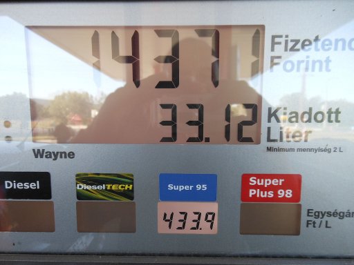 Bér–Elek Rent a Car & Van Budapest, Ungarn, 1 Liter Super 95 Oktan kostet 433,9 HUF Forint