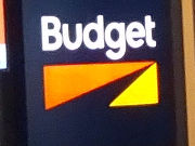 Budget® Logo am Schalter im Flughafen Luxemburg LUX