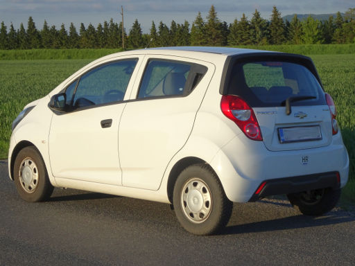 Chevrolet Spark, KL1M, 1,0 l 50 kW, Ansicht von der Seite / hinten