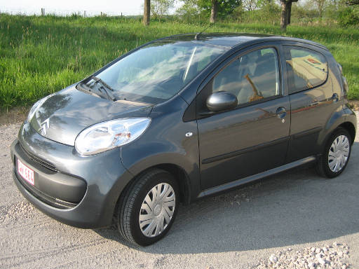 Citroën C1 1.0 Liter, Ansicht von vorne / Seite