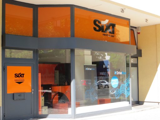 Sixt rent a car mit DriveNow Registrierungsstation in Berlin