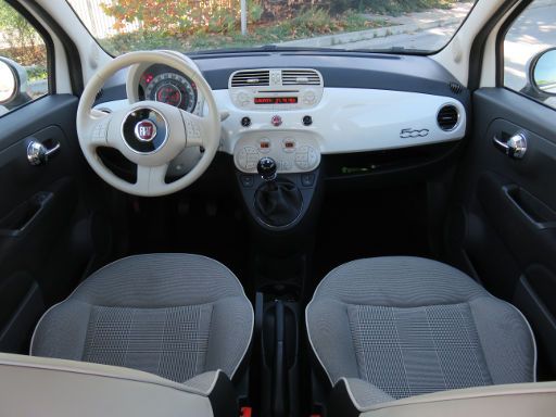 Fiat 500 Lounge 1.2 Liter, Armaturenbrett / Innenraum