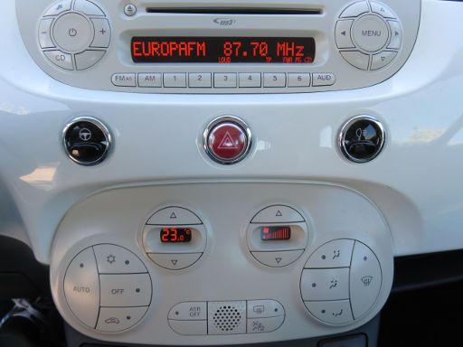 Fiat 500 Lounge 1.2 Liter, Radio mit CD, City Taste  Servolenkung und Klimatisierungsautomatik