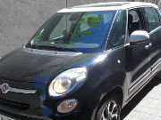 Fiat 500L Urban 1.4 Liter, Ansicht von vorne / Seite