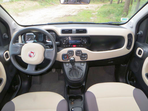 Fiat Panda 1.2 Liter Benziner, Armaturenbrett / Innenraum