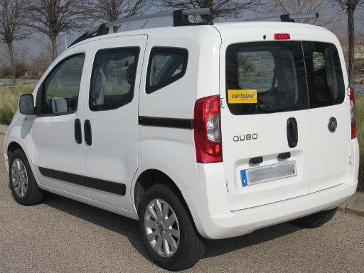 Fiat Qubo 1.3 16V Multijet, Ansicht von hinten / Seite