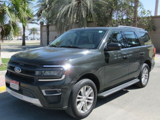 Ford Expedition XLT, 3.5 l, 2022, Ansicht von der Seite / vorne