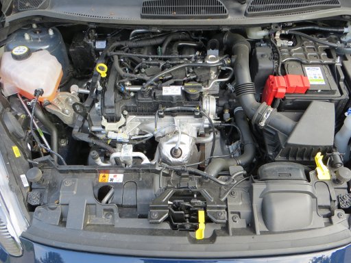 Ford Fiesta 1,0 l 48 kW Benzinmotor, Modelljahr 2013, Motorraum