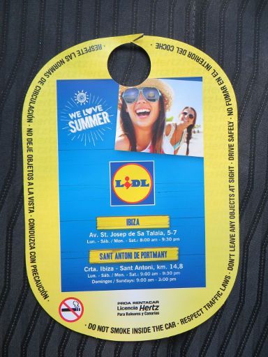Hertz® Spanien, Werbung für die beiden LIDL Supermärkte auf der Insel im Fahrzeug